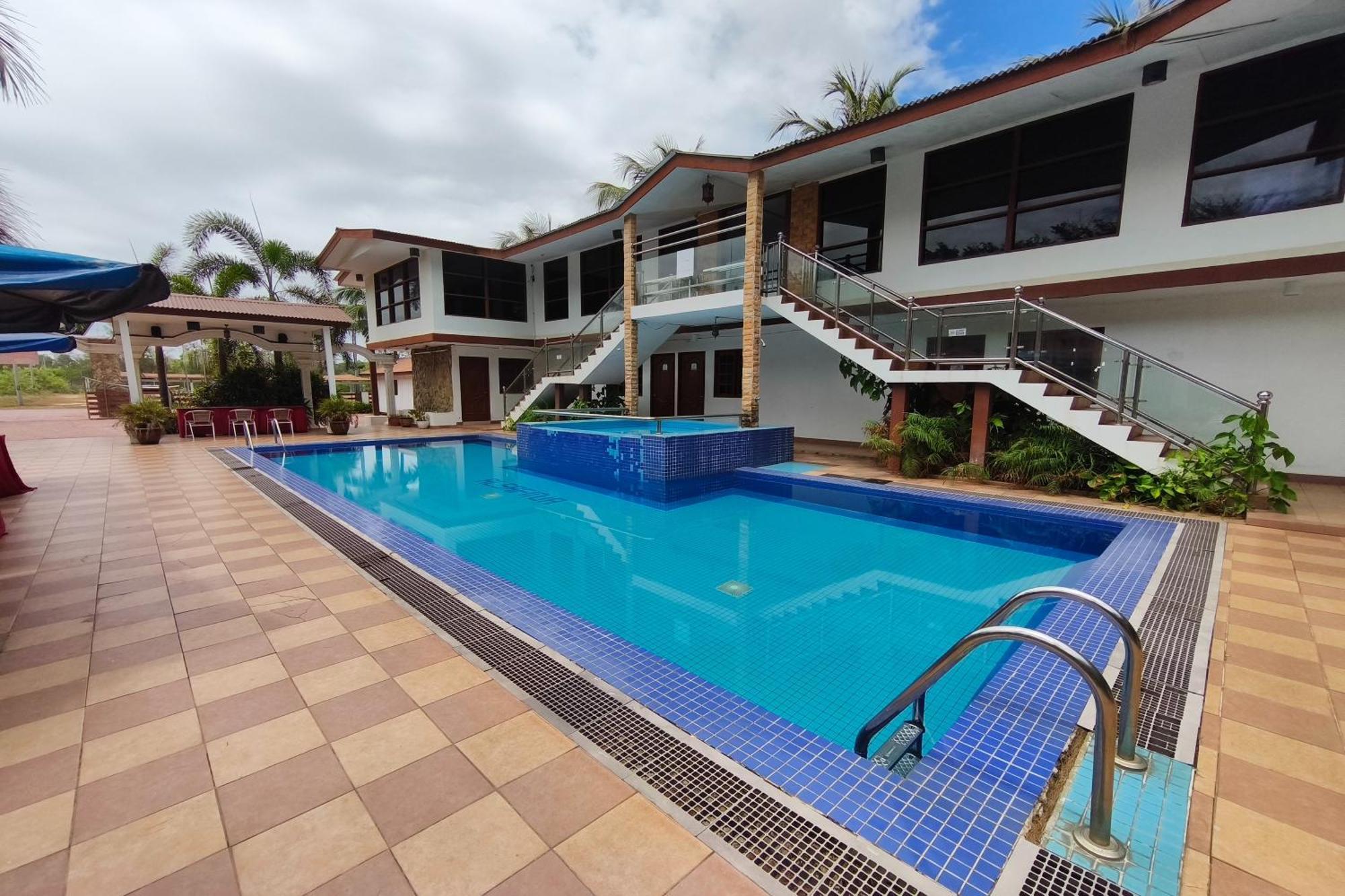 Alsafina Kijal Beach Resort & Restaurant Exterior foto