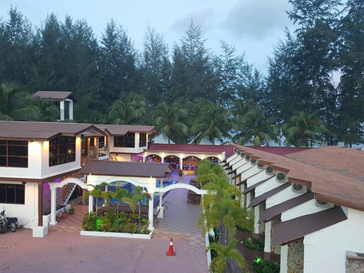 Alsafina Kijal Beach Resort & Restaurant Exterior foto